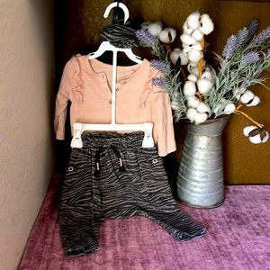 Baby girl, outfit, pink and gray 3 to 6 months